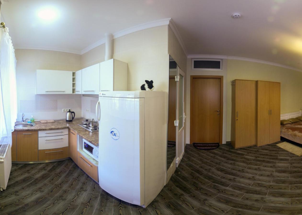 Sana Hostel ハルキウ エクステリア 写真